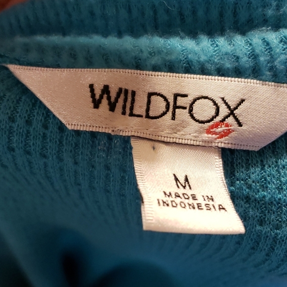 Wildfox soft turquoise v-neck pullover long sleeve - Picture 7 of 7